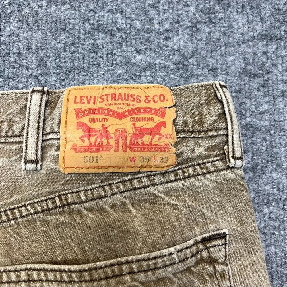 Levi's 501 Original Fit Straight Jeans Mens 34X29 Beige Denim Button Fly - Flaws